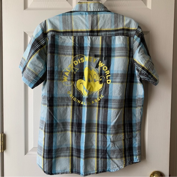 Disney plaid short sleeve button up size medium - Picture 2 of 5